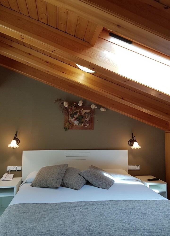 Hotel Sant Roc Кампродон Екстериор снимка