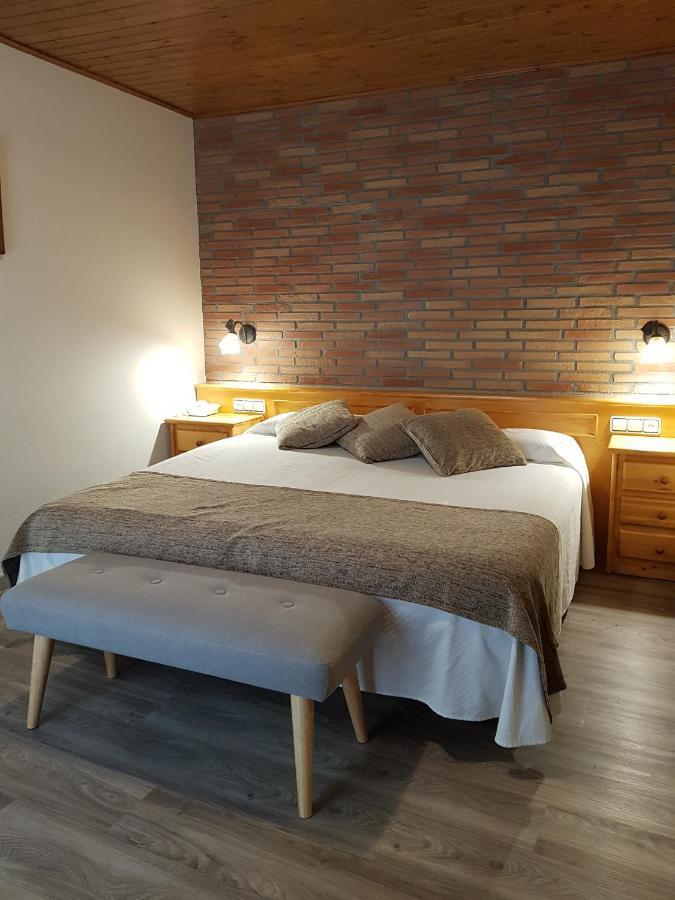 Hotel Sant Roc Кампродон Екстериор снимка