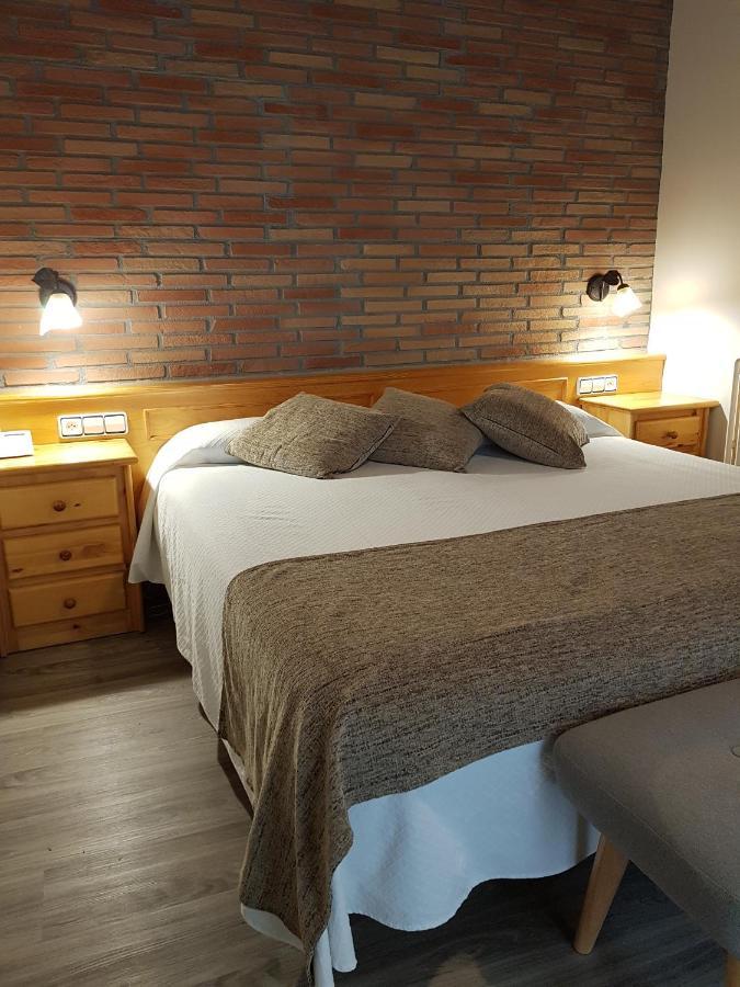 Hotel Sant Roc Кампродон Екстериор снимка