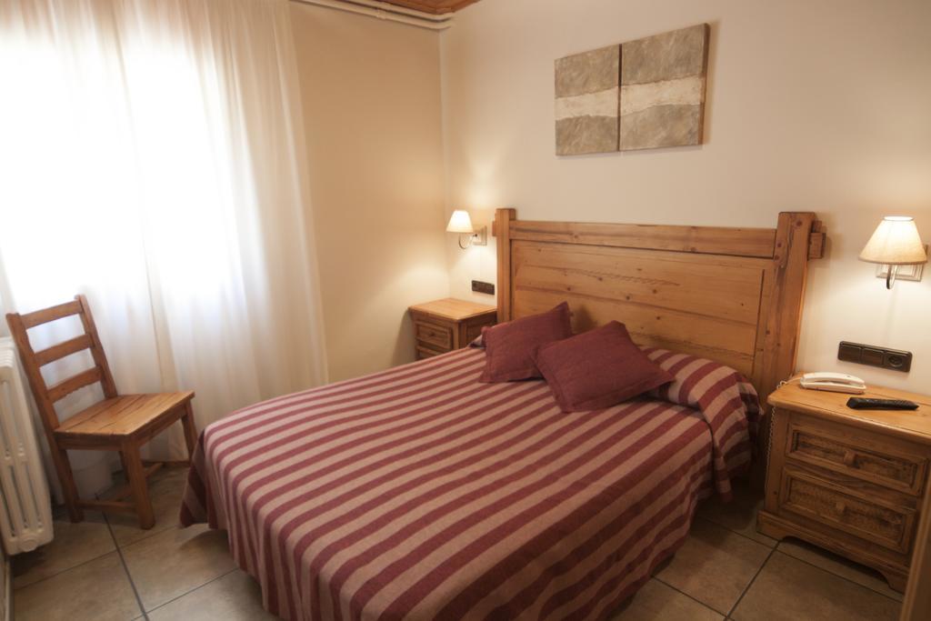 Hotel Sant Roc Кампродон Екстериор снимка