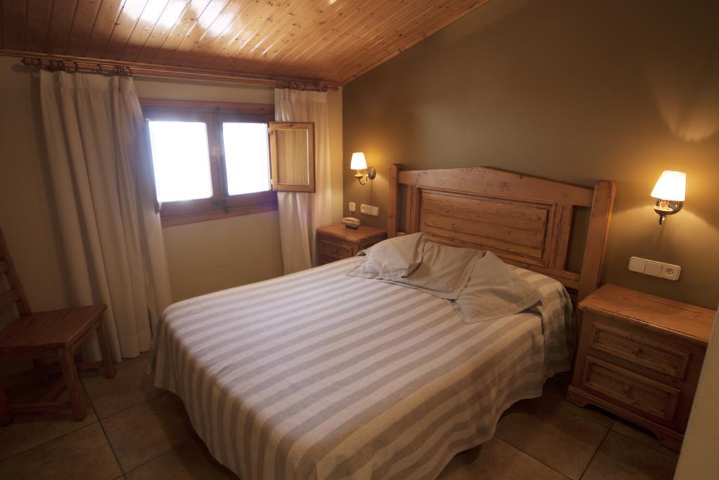 Hotel Sant Roc Кампродон Екстериор снимка