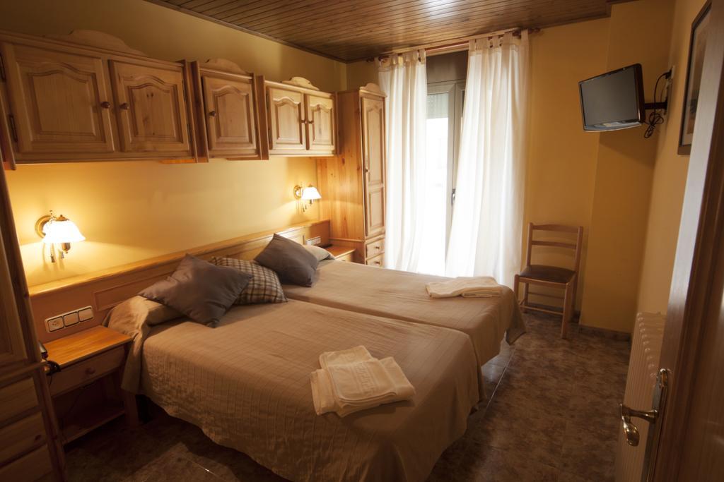 Hotel Sant Roc Кампродон Екстериор снимка