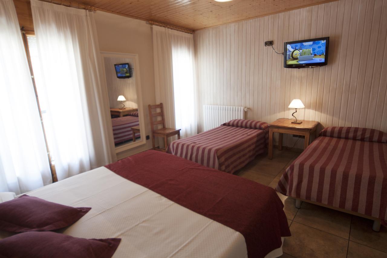 Hotel Sant Roc Кампродон Екстериор снимка