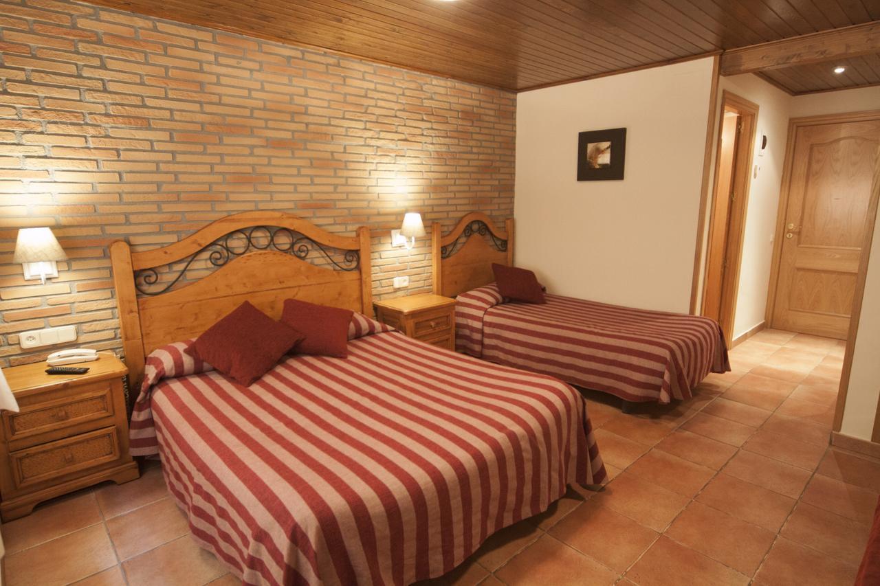 Hotel Sant Roc Кампродон Екстериор снимка